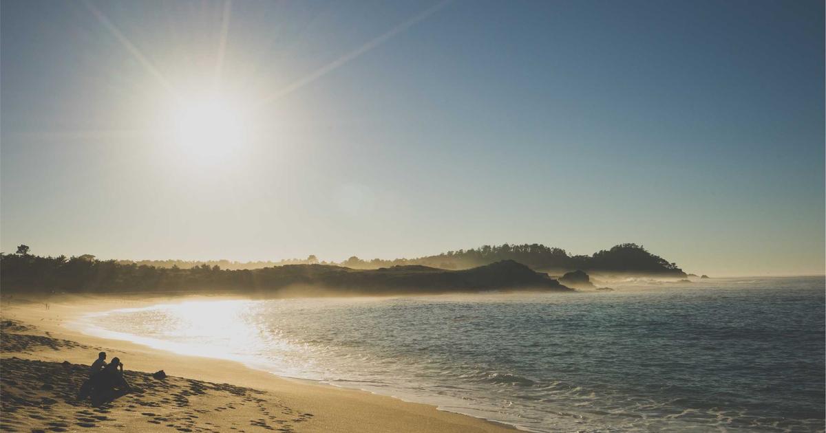 IBO Player interface displayed on a TV screen in a Swiss living room